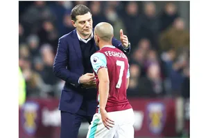 trái) cần nhanh chóng kết thúc chuyển nhượng để sớm ổn định đội hình.