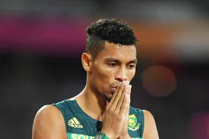 Wayde van Niekerk đã bảo vệ thành công danh hiệu VĐTG ở cự ly 400 mét