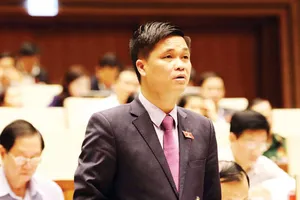 Đại biểu Quốc hội TP Hà Nội Ngọ Duy Hiểu phát biểu tại hội trường