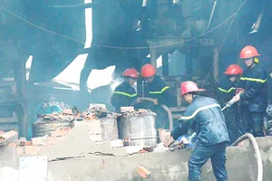 Vụ cháy kho chứa vải tại phường Bình Hưng Hòa, quận Bình Tân