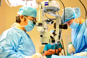 4 bệnh nhân được ghép giác mạc miễn phí 