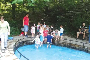 Niềm vui trẻ thơ