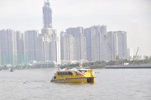 Buýt sông tuyến bến Bạch Đằng - bến Linh Đông               Ảnh: CAO THĂNG