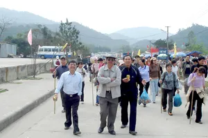 Mưu sinh ở Yên Tử       		