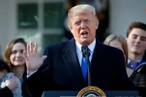 Tổng thống Donald Trump tại cuộc họp báo ở Washington D.C ngày 19-1. Ảnh: THX/TTXVN