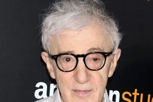 Bullets Over Broadway của Woody Allen bị hủy