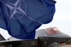 Hai bộ tư lệnh mới sẽ giúp tăng khả năng đối phó Nga của NATO - Ảnh: Reuters