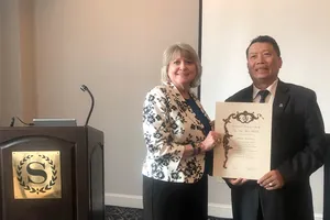 Người Việt Nam đầu tiên được phong Viện sĩ IAQ 