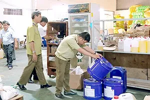 Cơ quan chức năng phát hiện một cơ sở làm mỹ phẩm giả trên địa bàn TP Biên Hòa