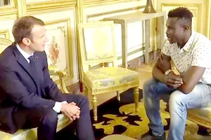 “Người nhện” Mali trở thành công dân Pháp 