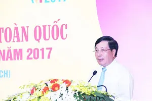 Ủy viên Bộ Chính trị, Phó Thủ tướng Chính phủ, Bộ trưởng Bộ Ngoại giao Phạm Bình Minh đánh giá cao vai trò, uy tín của Giải thưởng toàn quốc về thông tin đối ngoại.  Ảnh: INFONET