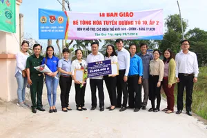 360 triệu đồng đóng góp xây dựng  nông thôn mới ở Bình Chánh