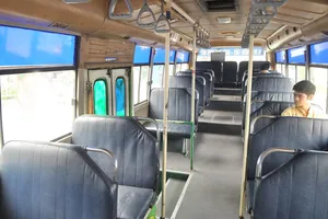 Xe buýt đang đối mặt nhiều khó khăn