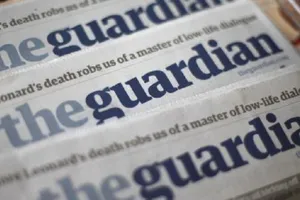 Chờ người giao báo