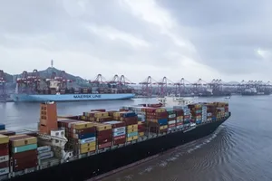 Xuất nhập khẩu của Trung Quốc tăng trưởng thấp hơn dự báo