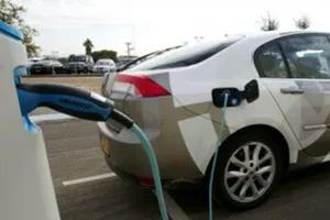 Israel xây 2.560 trạm sạc xe điện 