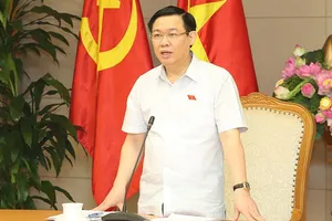 Phó Thủ tướng Vương Đình Huệ phát biểu tại buổi làm việc. Ảnh: VGP