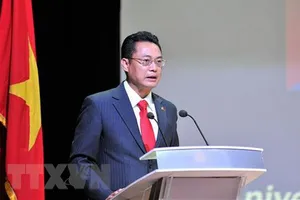 Đại sứ Việt Nam tại Cuba Nguyễn Trung Thành phát biểu tại Lễ kỷ niệm. (Ảnh: TTXVN)