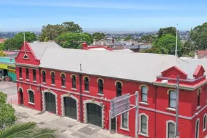 Tòa nhà Trạm cứu hỏa Stanmore.   Ảnh: VIETNAM+ 