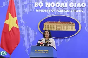 Việt Nam yêu cầu Trung Quốc chấm dứt ngay  việc lắp đặt cấu trúc mới trên đá Bông Bay