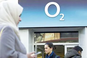 Hàng chục triệu người bị ảnh hưởng  bởi sự cố viễn thông