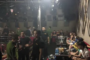 Đột kích quán bar, phát hiện 57 đối tượng dương tính chất ma túy