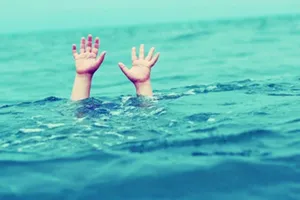 Rủ nhau ra hồ tắm, 2 học sinh bị chết đuối