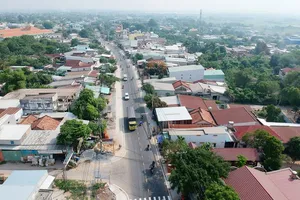 Tỉnh lộ 15 tại huyện Củ Chi       Ảnh: THÀNH TRÍ