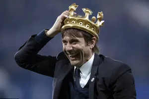 Niềm vui của HLV Conte sau trận đấu với Watford. Ảnh: Dailymail