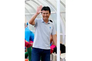 HLV Công Minh là cái tên khá đặc biệt với CLB Đồng Tháp… Ảnh: Minh Hoàng 