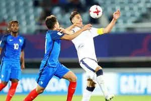 U20 Italia (áo trắng) trong trận thắng U20 Pháp 2 - 1 (vào tối 1-6) để giành quyền vào tứ kết. Ảnh: FIFA