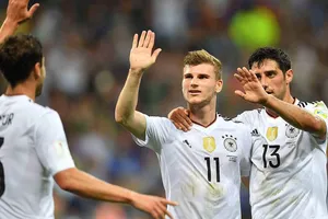 Confed Cup - Nhà vô địch thế giới bắt đầu lo lắng!