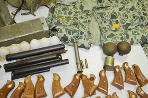 Một hành khách vận chuyển vũ khí qua đường hàng không