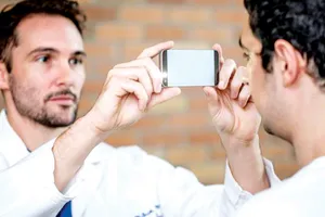 Phát hiện tổn thương não bằng smartphone