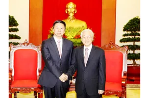 Tổng Bí thư Nguyễn Phú Trọng tiếp đồng chí Tống Đào, Ủy viên Trung ương Đảng, Trưởng Ban Liên lạc Đối ngoại Trung ương, Đặc phái viên của Tổng Bí thư Đảng Cộng sản Trung Quốc Tập Cận Bình  ​