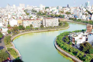 Kênh Nhiêu Lộc - Thị Nghè sau khi được cải tạo. Ảnh: MẠNH LINH