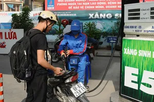 Doanh nghiệp bán đại trà xăng E5 sớm hơn lộ trình