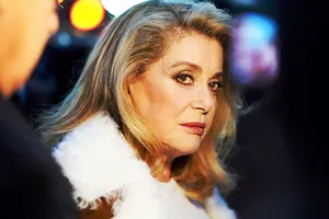 Catherine Deneuve xin lỗi các nạn nhân bị quấy rối tình dục