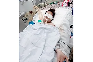 Chị Trần Thị Thúy Hồng đang nằm điều trị tại Bệnh viện Đa khoa Đà Nẵng