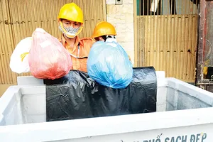 Cần chuyển đổi mô hình thu gom rác