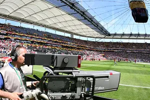 FIFA thu lợi nhuận lớn từ việc bán bản quyền truyền hình