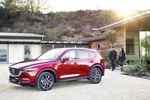 Những ưu điểm vượt trội giúp Mazda CX-5 tiếp tục thống trị phân khúc CUV