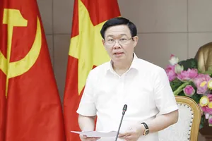 Phó Thủ tướng Vương Đình Huệ phát biểu tại cuộc họp. Ảnh: VGP