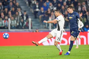 Ronaldo đã "nổ súng" tại Champions League mùa này nhưng Juventus lại chịu thất bại