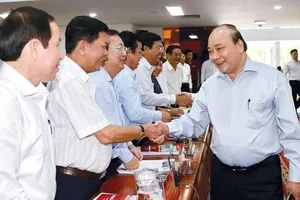 Thủ tướng Nguyễn Xuân Phúc với các đại biểu. Ảnh: TTXVN