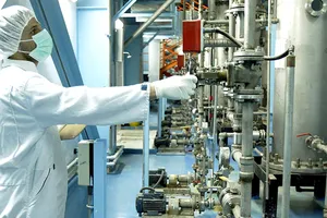 Iran chính thức nối lại hoạt động làm giàu uranium