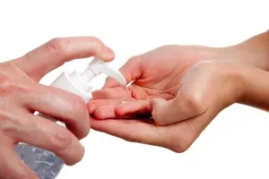 Khen thưởng các nhóm nghiên cứu phòng chống Covid-19