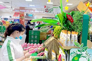 Các sản phẩm xanh đang được hệ thống siêu thị Co.opmart giảm giá để hưởng ứng Chiến dịch Tiêu dùng xanh 2020