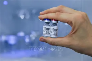 Mỹ đặt mua 100 triệu liều vaccine của Moderna