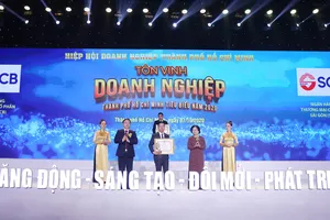 SCB nhận danh hiệu "Doanh nghiệp doanh nhân TPHCM tiêu biểu năm 2020"